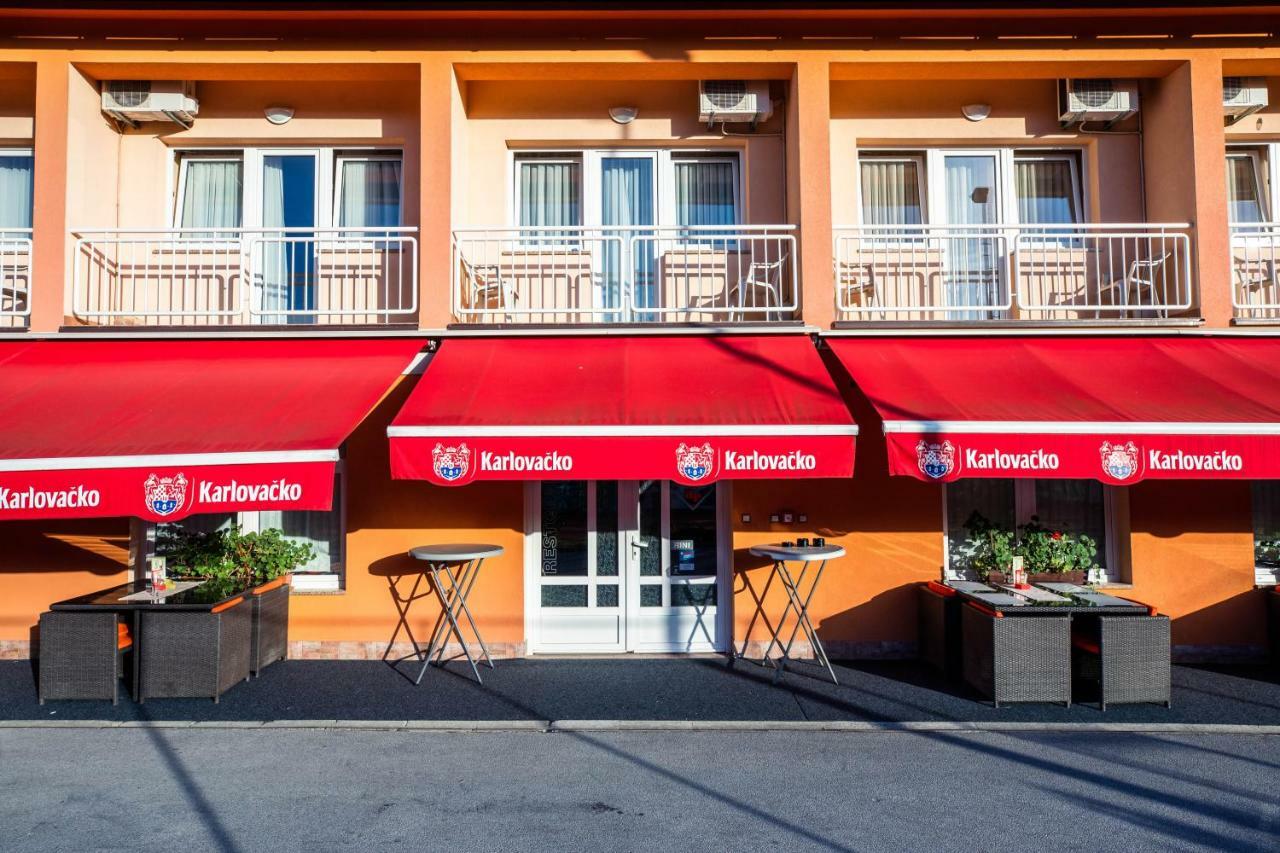 Bed And Breakfast Restaurant Dp Donji Zvecaj Exterior photo